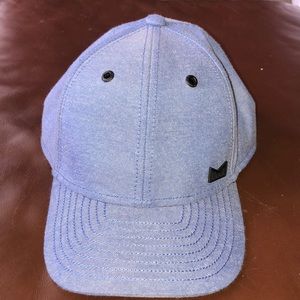 Never Worn Melin Scholar California Luxury Hat